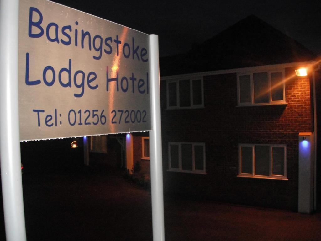 Basingstoke Lodge Exterior foto